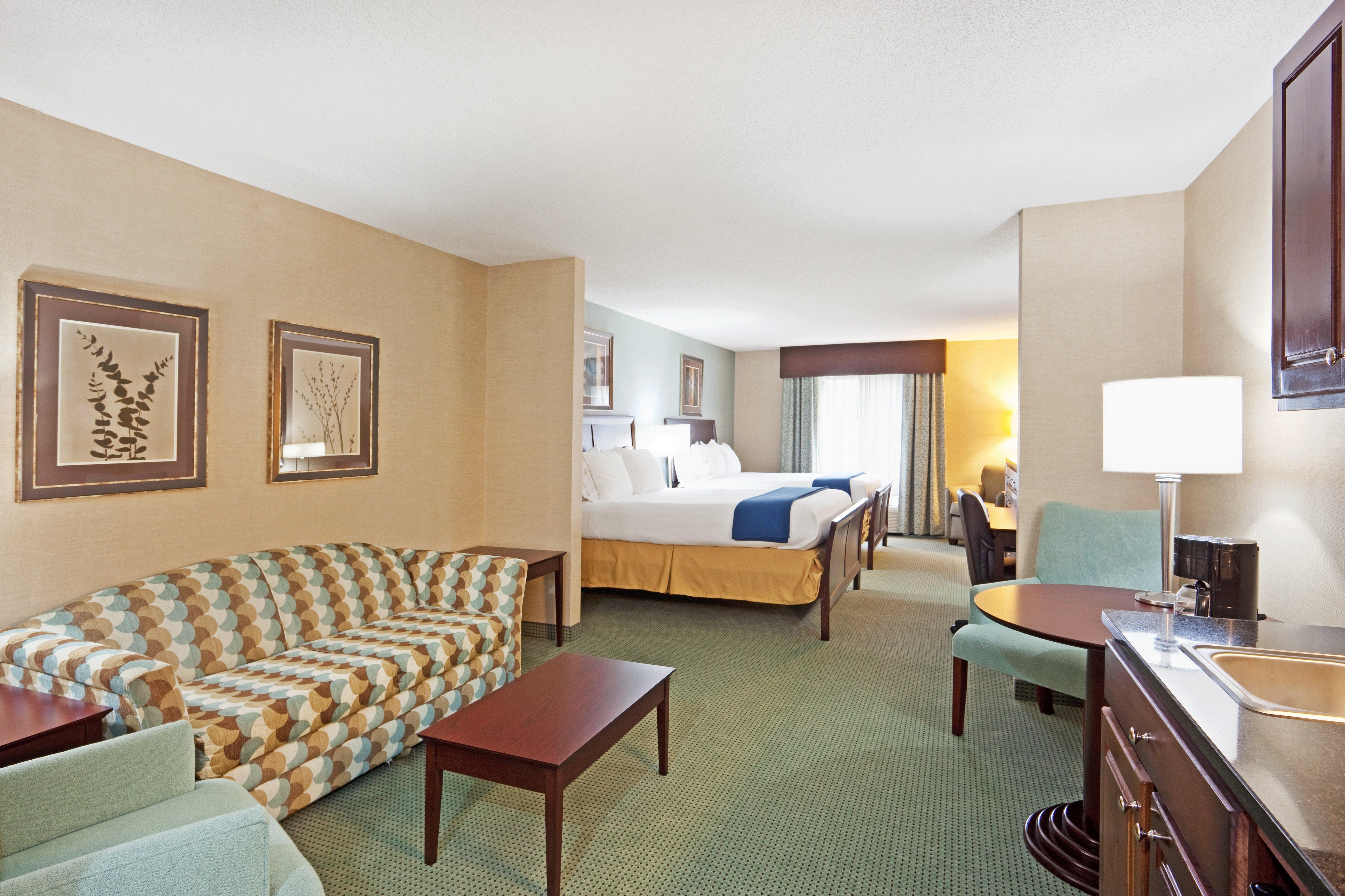 Holiday Inn Express And Suites Meriden, An Ihg Hotel Exteriör bild