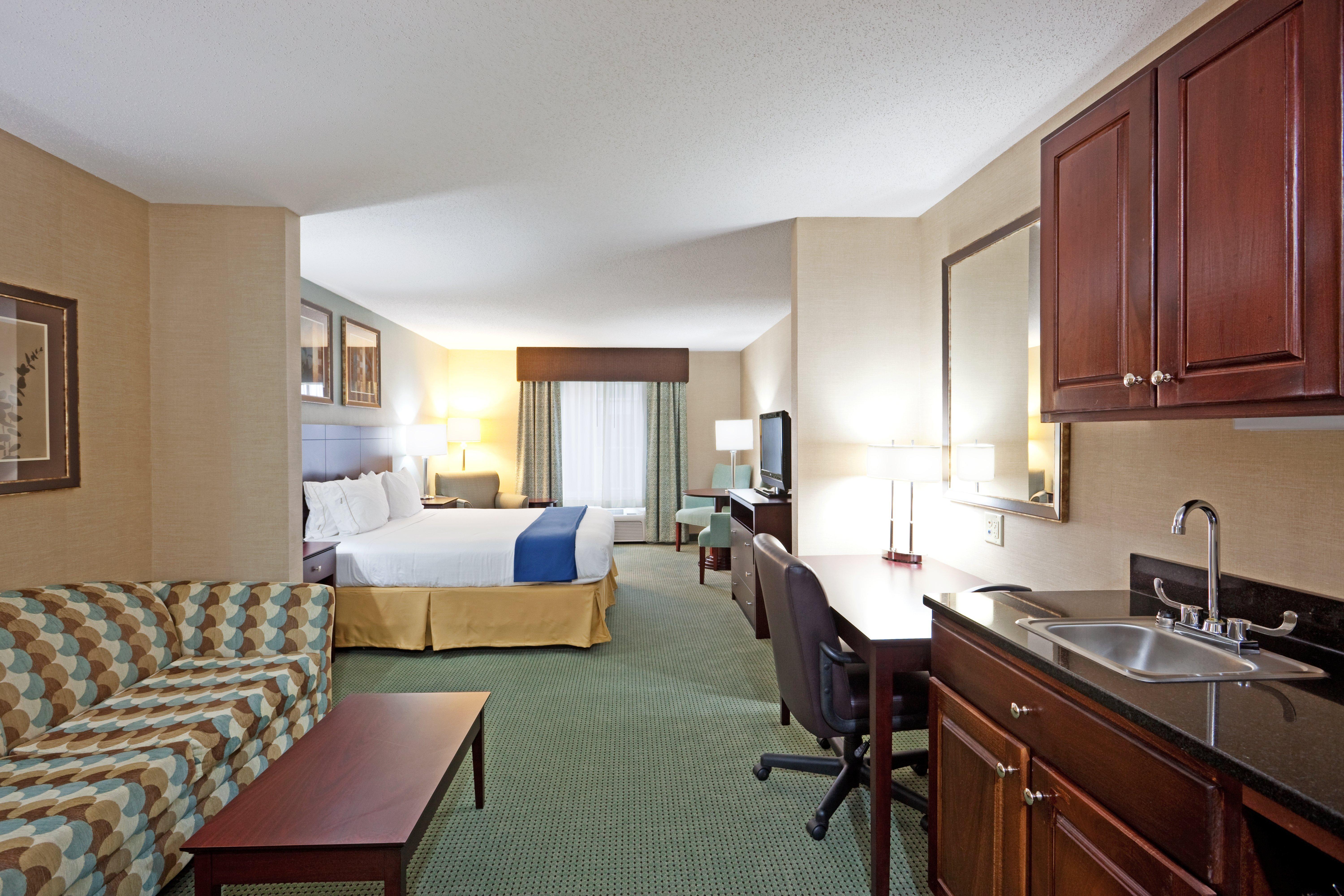 Holiday Inn Express And Suites Meriden By Ihg Exteriör bild