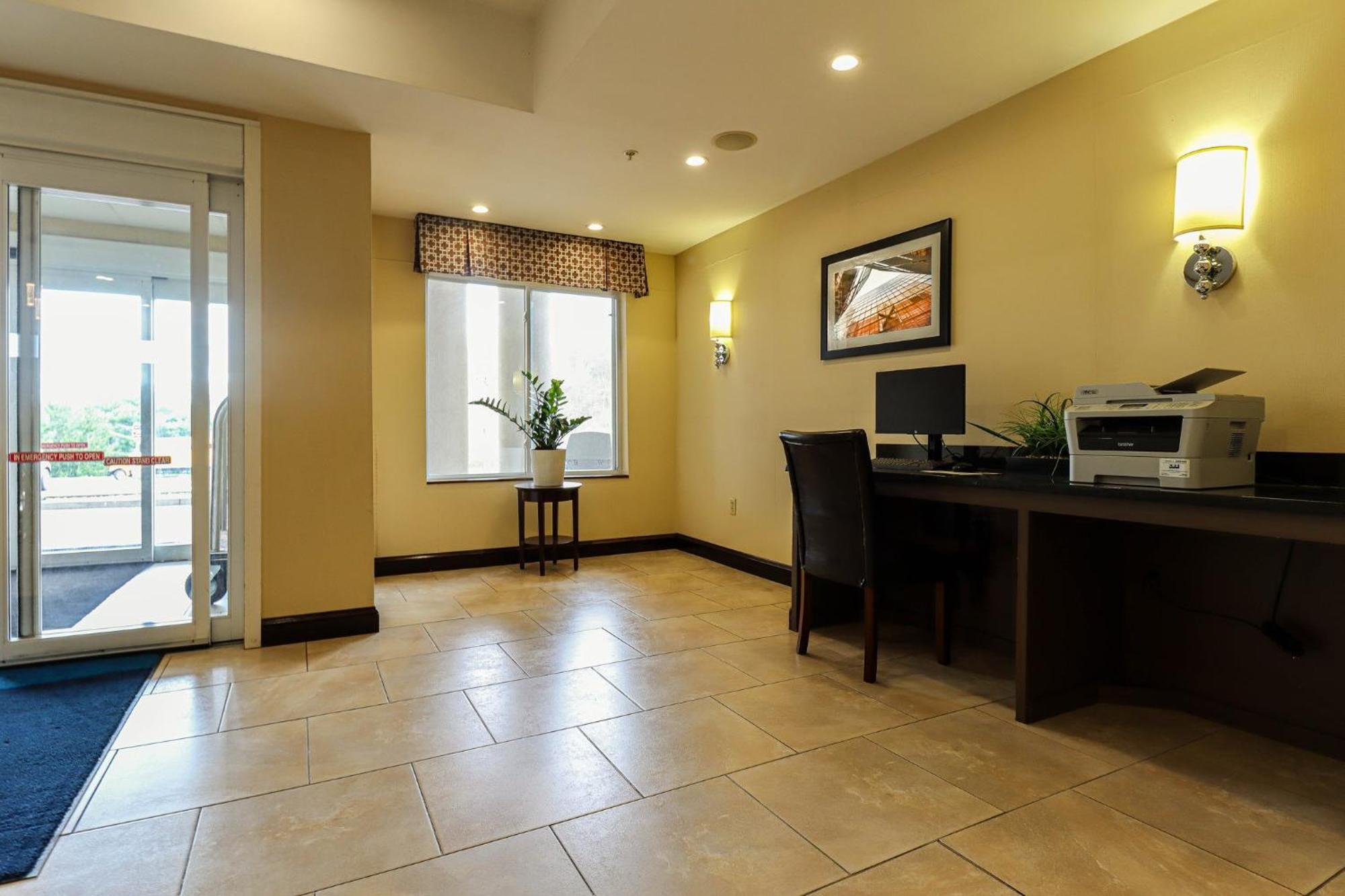 Holiday Inn Express And Suites Meriden By Ihg Exteriör bild