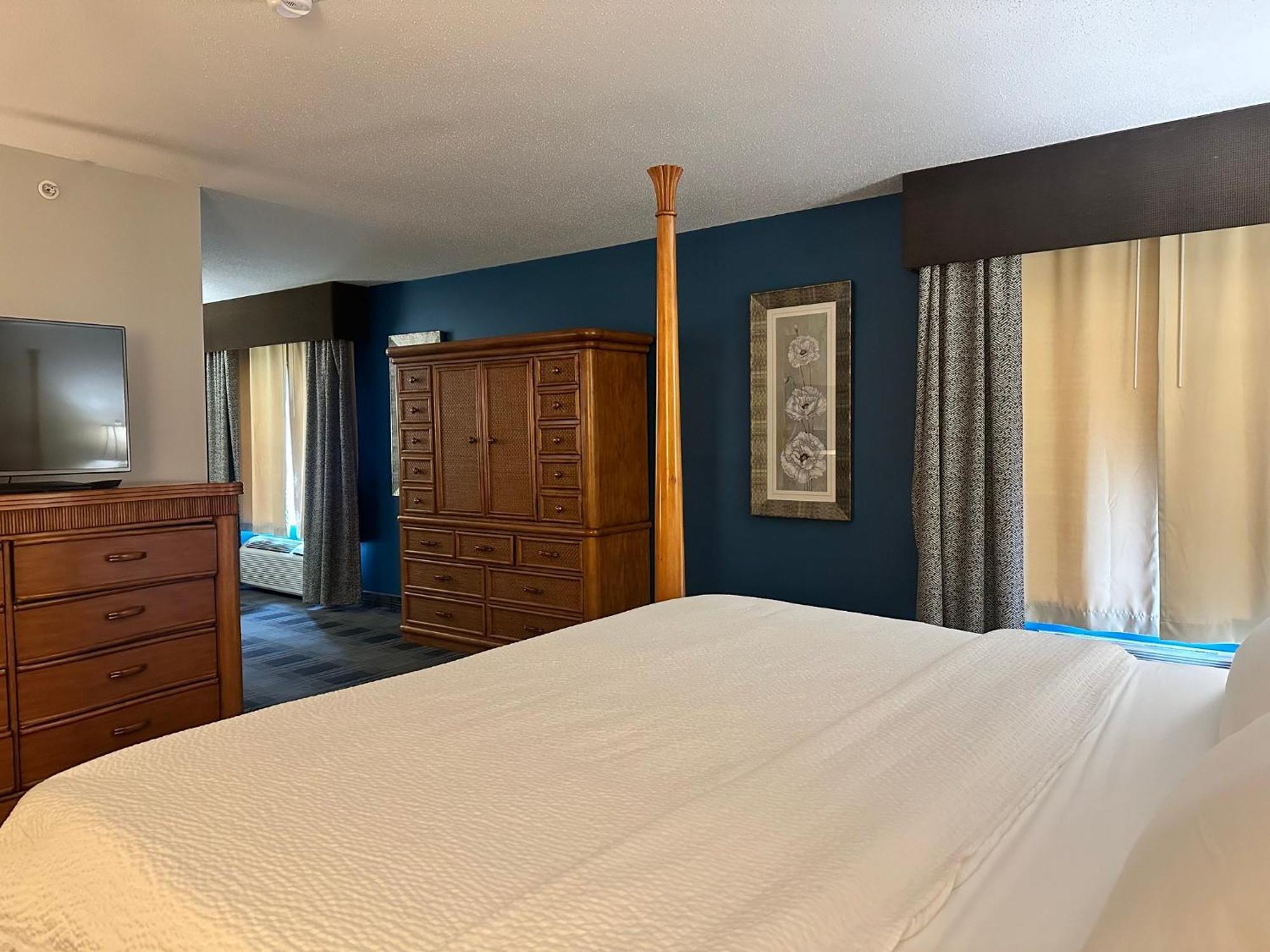 Holiday Inn Express And Suites Meriden By Ihg Exteriör bild