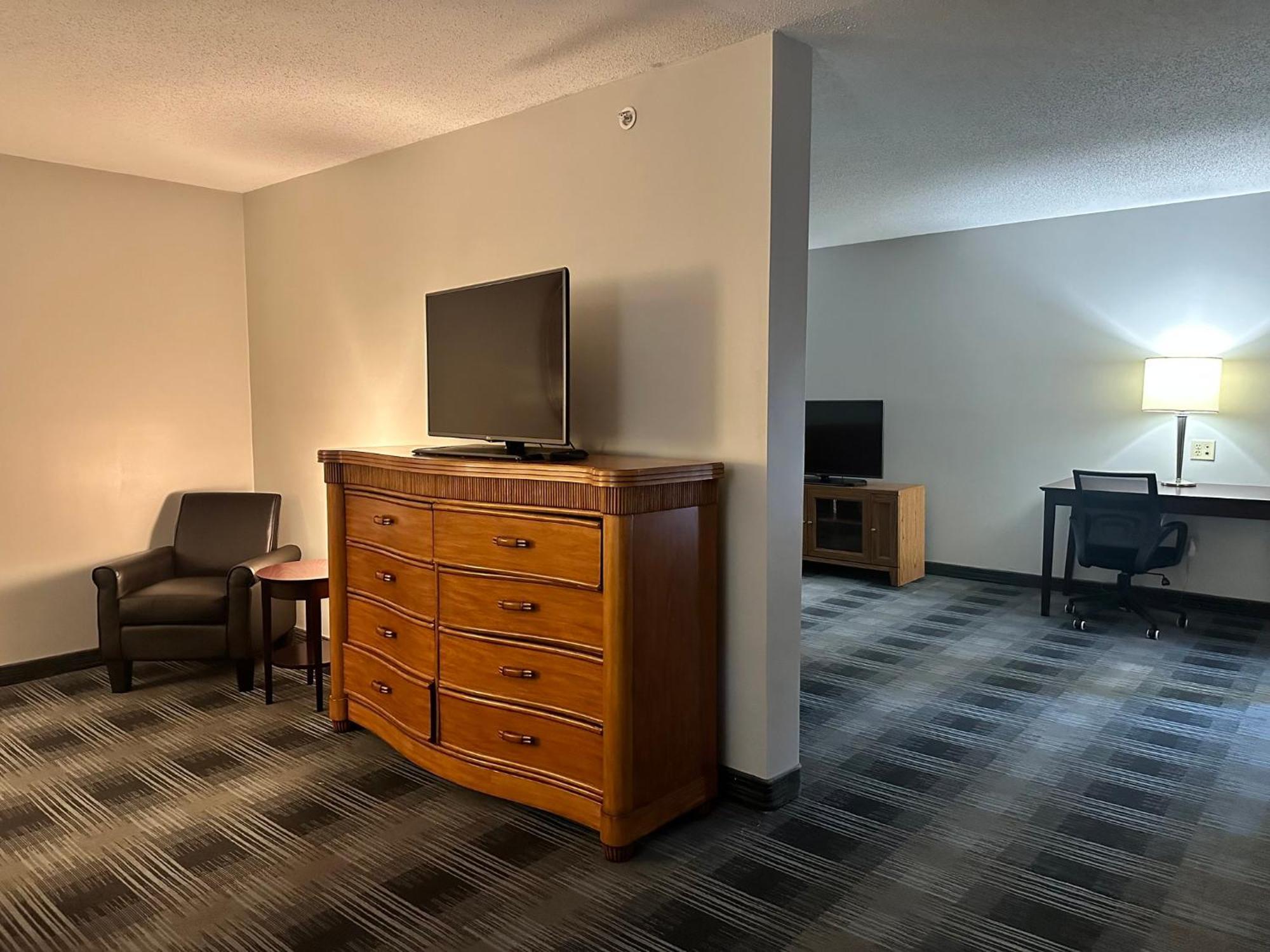 Holiday Inn Express And Suites Meriden By Ihg Exteriör bild