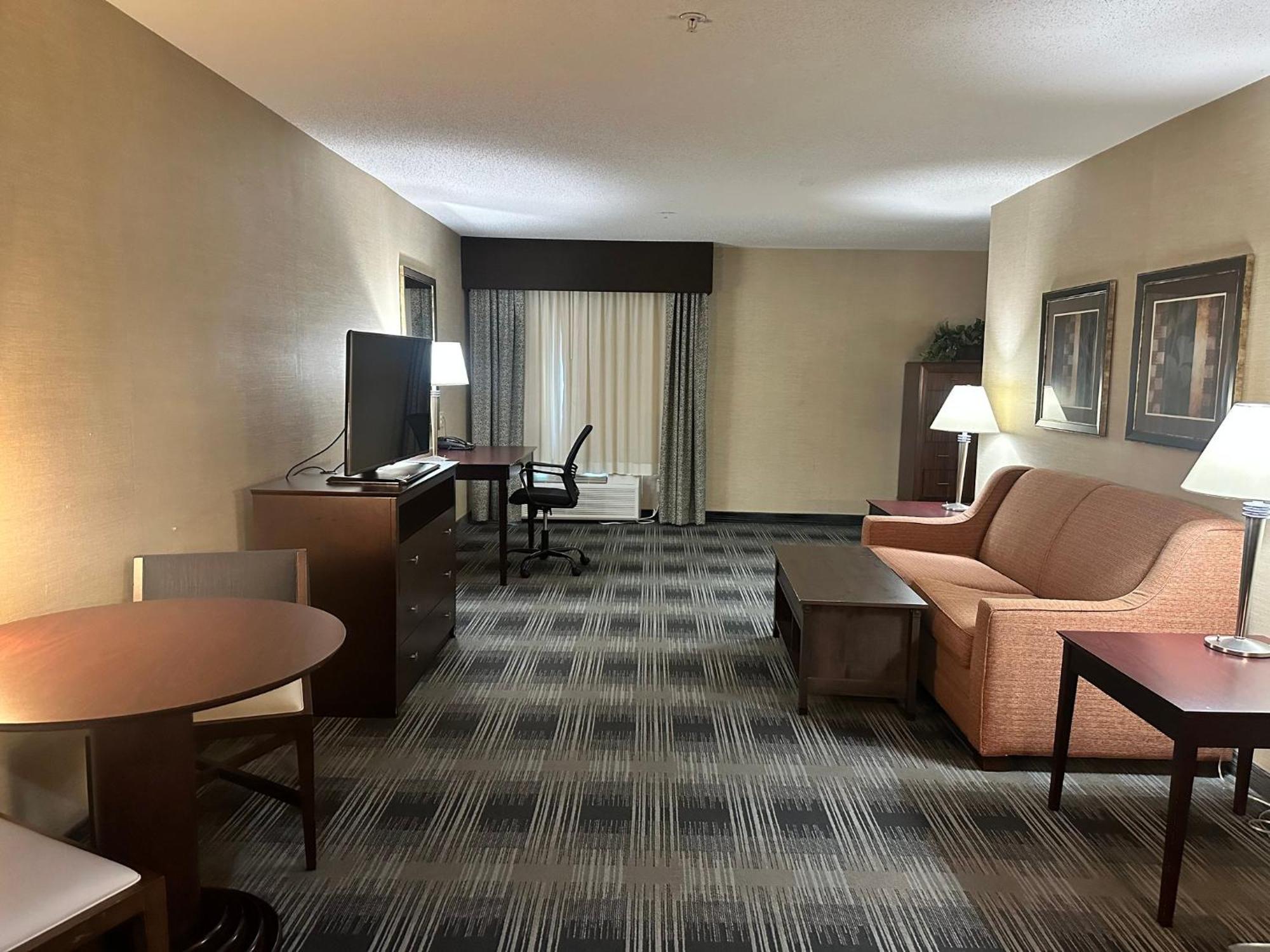 Holiday Inn Express And Suites Meriden By Ihg Exteriör bild