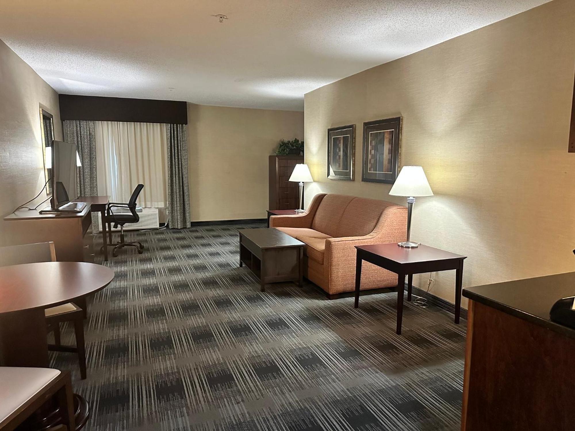 Holiday Inn Express And Suites Meriden By Ihg Exteriör bild