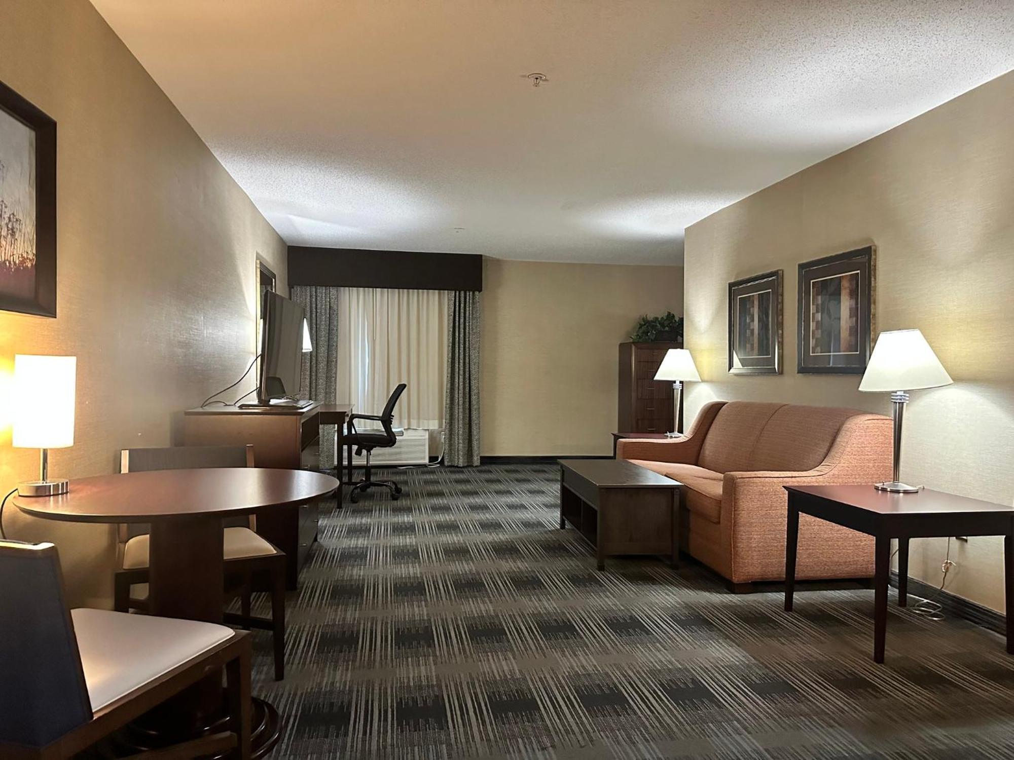 Holiday Inn Express And Suites Meriden By Ihg Exteriör bild